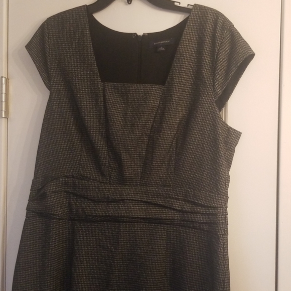 Banana Republic Dresses & Skirts - Banana Republic Gray/Black Dress